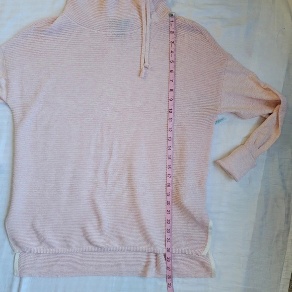 NWT Cynthia Rowley Active Pink Turtleneck Sweater Sweatshirt Ribbed Cowl Neck M - Picture 12 of 12